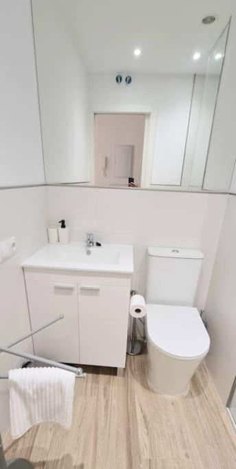 Apartment En El Centro Bajo A Cádiz